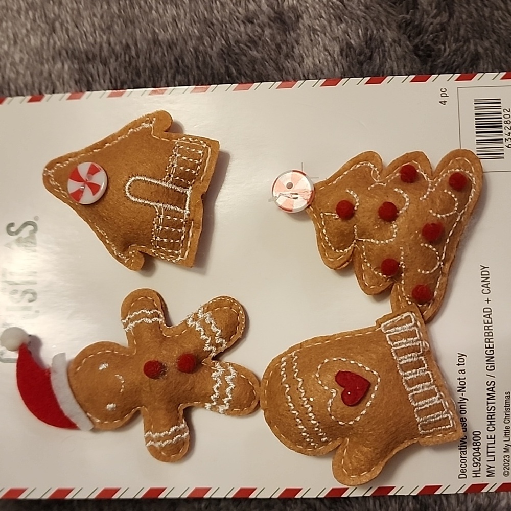 Gingerbread Ornaments Set - Picture 5 of 5
